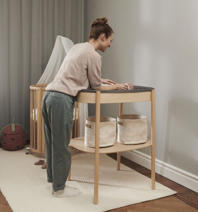 Stokke® Sleepi™ Stolić za previjanje - Slika 2