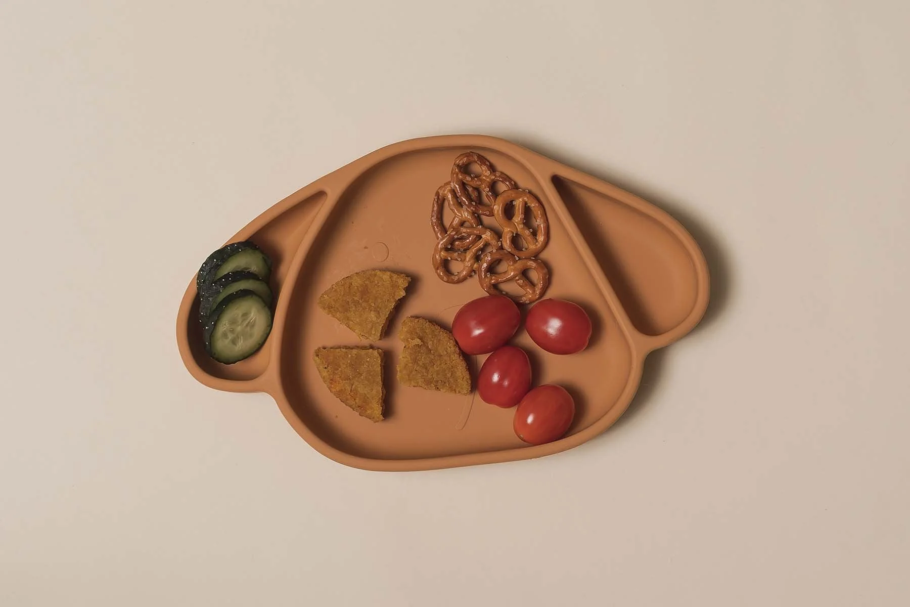 The Cotton Cloud Neklizajući silikonski tanjur Milo Wild Rose