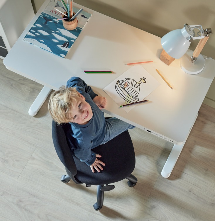 RISE električni stol