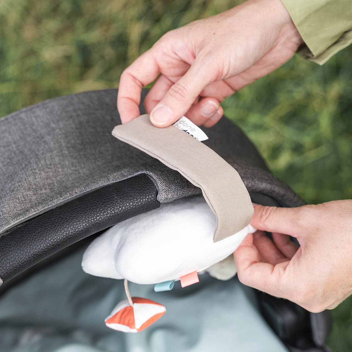 Done by deer igračka za kolica Playground - Slika 4